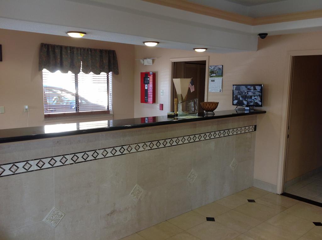 Budgetel Inn And Suites Hearne Exterior foto